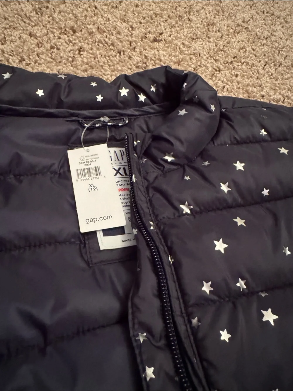 Gap Big Kids Navy with Silver Stars Print Quilted Puffer Vest, New with Tags XL